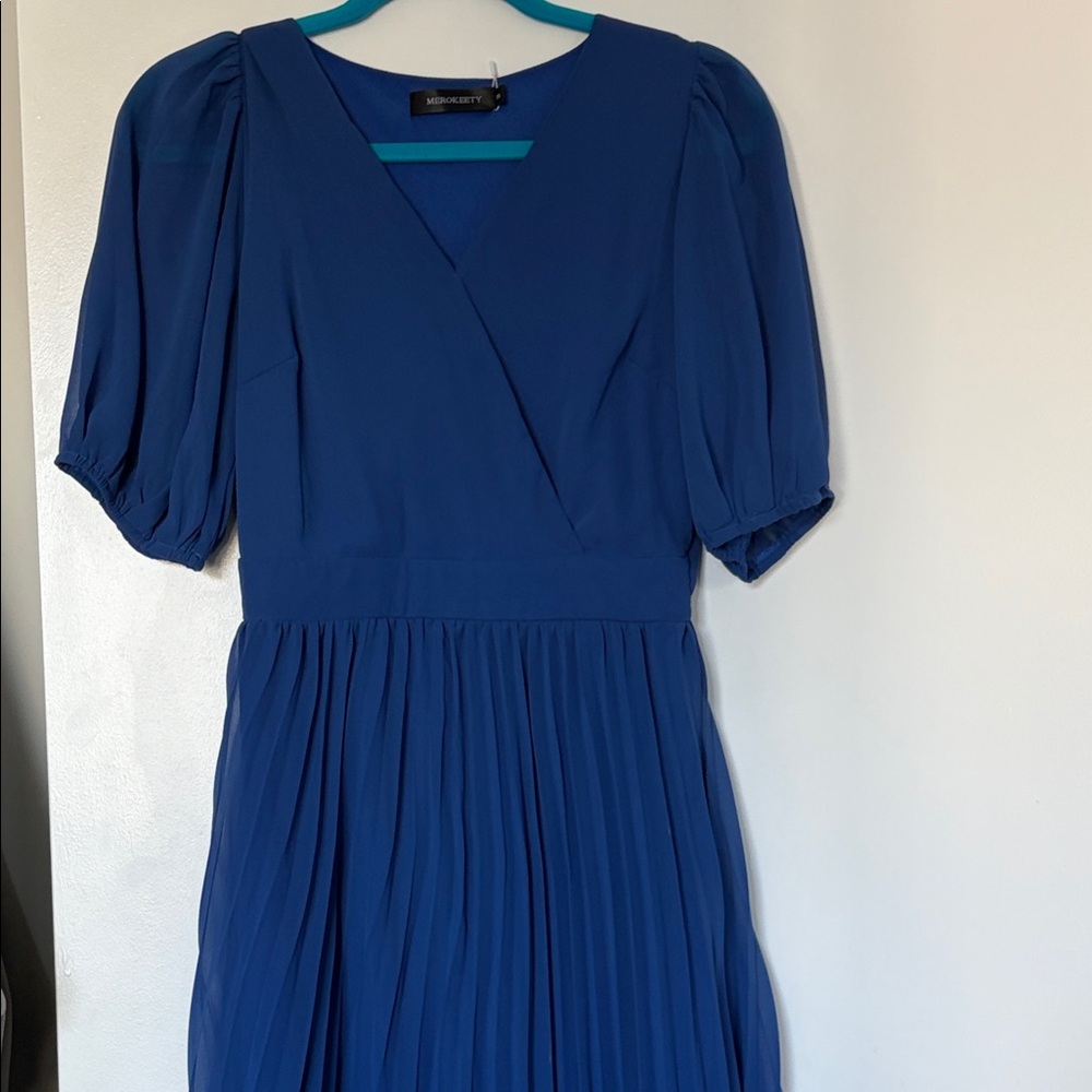 Vibrant Blue Midi Dress with Puff Sleeves